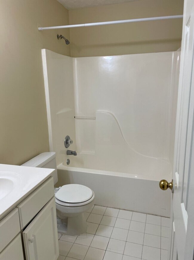 Building Photo - 618 Ridge Park Dr