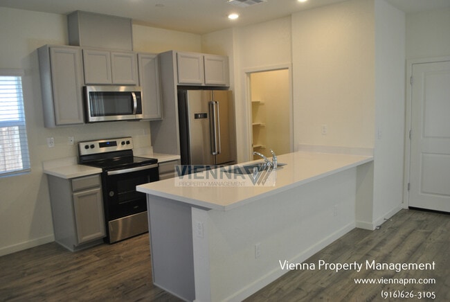 Building Photo - 3057 Pruett Dr