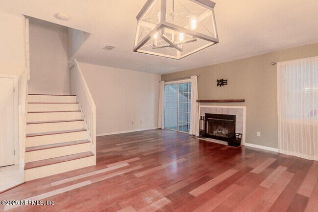 Building Photo - 1518 Spindrift Cir W