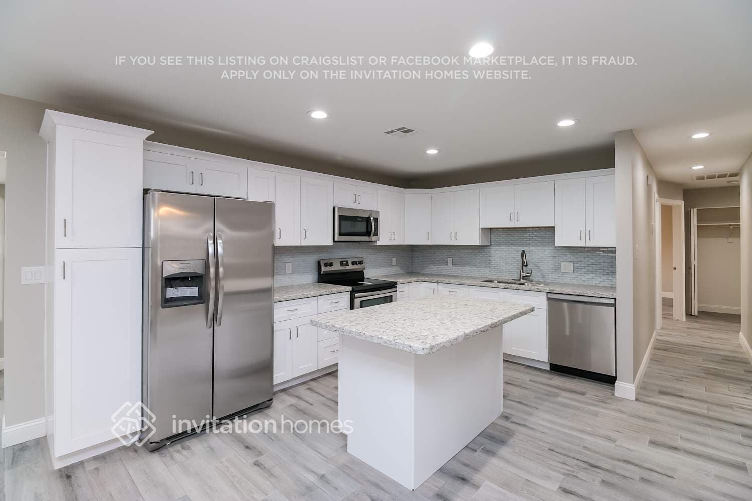 Building Photo - 7801 E Loma Land Dr