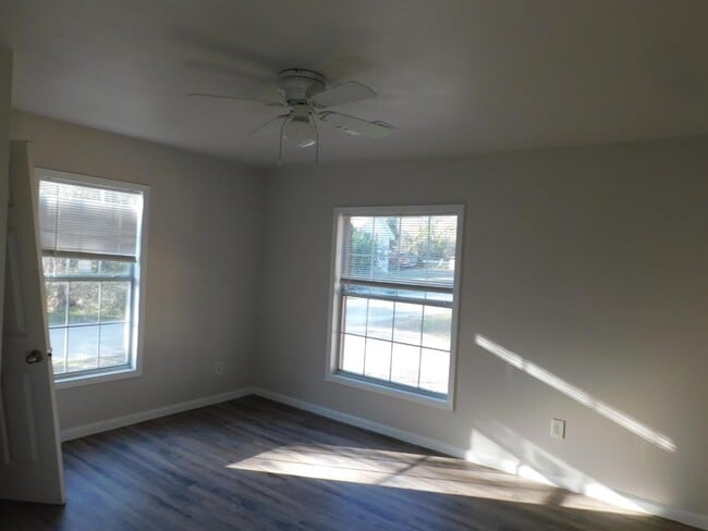 Building Photo - 1320 Green St