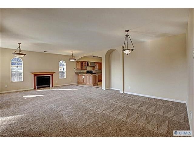 Building Photo - 9351 Russell St