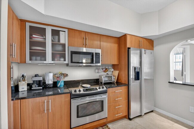 Building Photo - 600 S Dixie Hwy