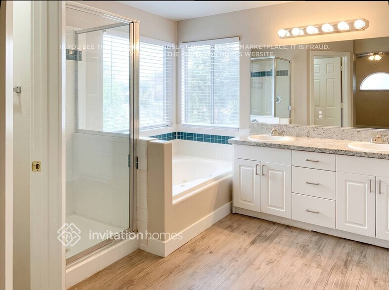 Building Photo - 8413 White Shore Cir