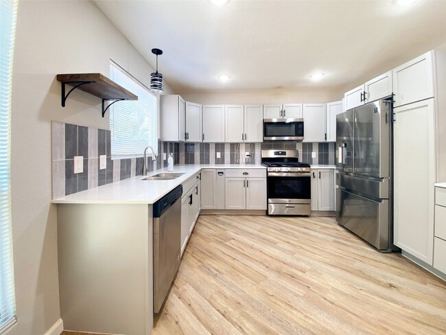 Building Photo - 4705 Quicksilver Blvd