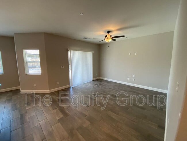 Building Photo - 1129 E Harter Dr