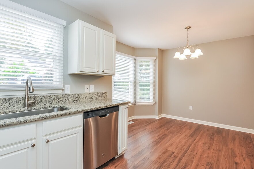 Building Photo - 1929 Deep Forest Trail