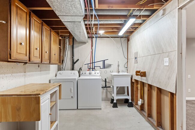Building Photo - Spacious 3-Bedroom Ogden Home for Rent!