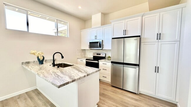 Building Photo - Beautiful Brand New Custom Construction JA...