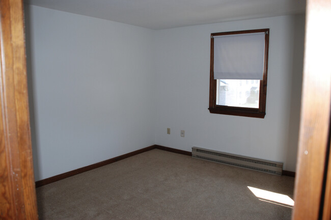 Building Photo - 55 Van Deene Ave
