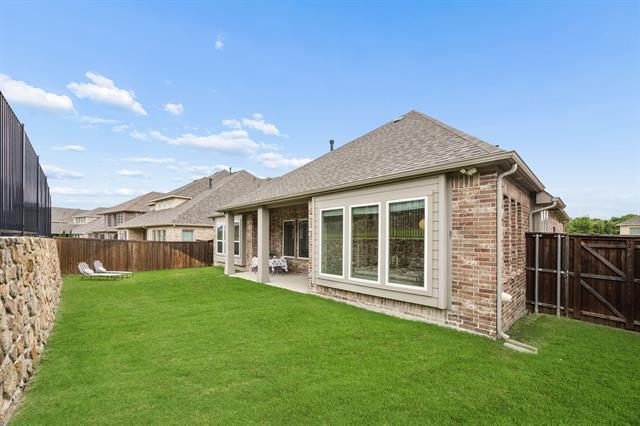 Building Photo - 439 Montrose Dr