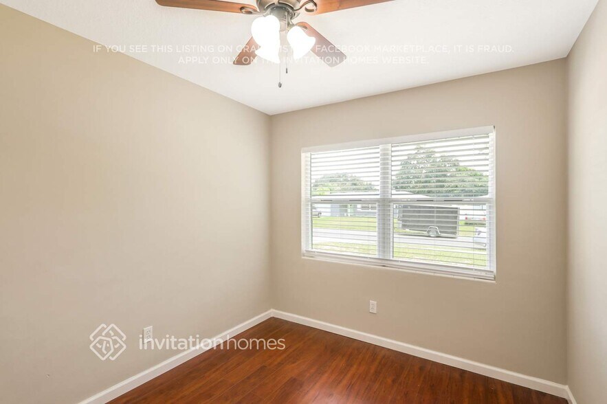 Building Photo - 1429 Regina Dr W