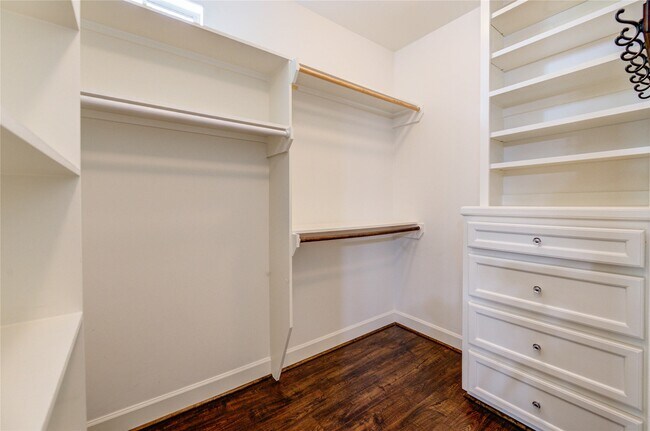 Building Photo - 1811 Ashland St