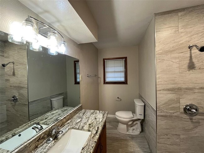 Building Photo - 1603 Franklin Dr