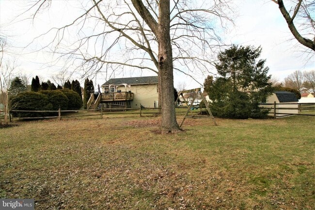 Building Photo - 507 Smoketree Ct