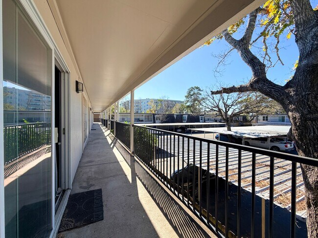 Building Photo - 12633 Memorial Dr