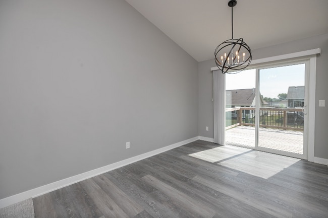 Building Photo - 3715 Fernwood Ln SW