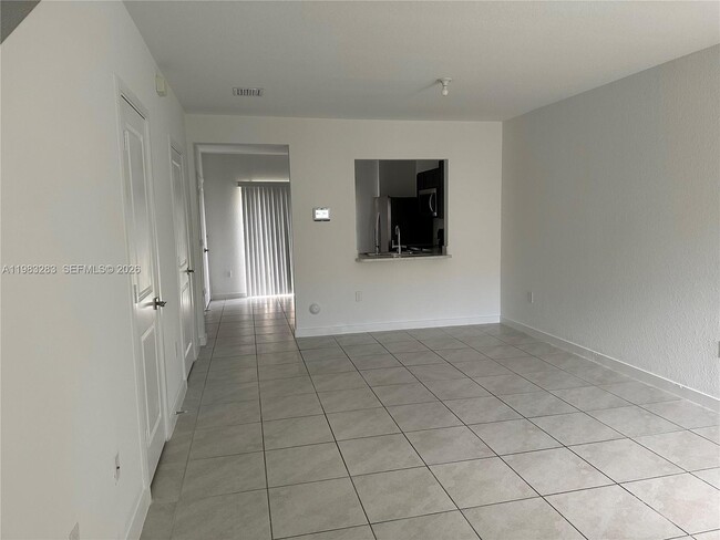 Building Photo - 452 NE 4th Terrace