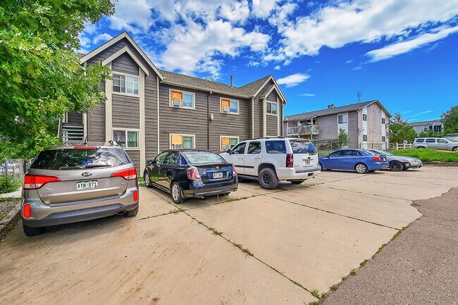 Building Photo - 1051 Mazatlan Cir