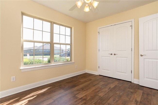 Building Photo - 2804 S C St