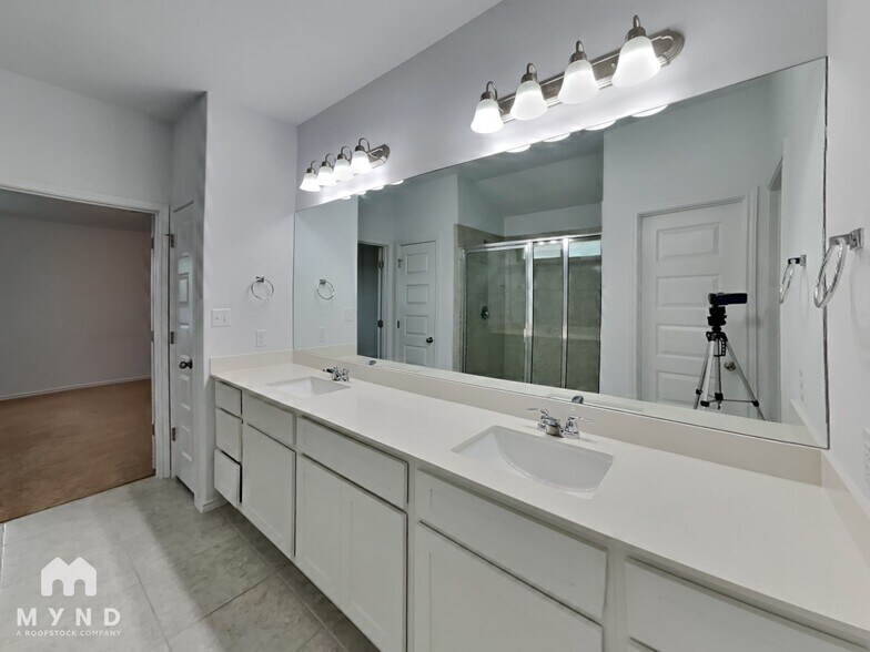 Building Photo - 345 Horsemint Way