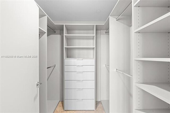 Building Photo - 3340 NE 190th St