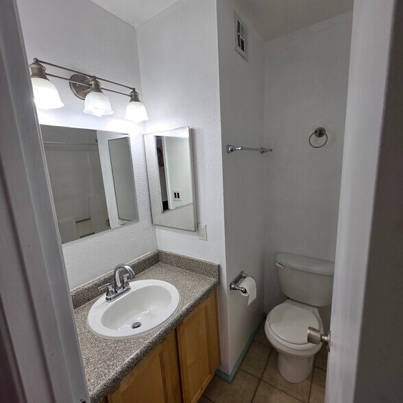 Building Photo - 11640 N 51st Ave