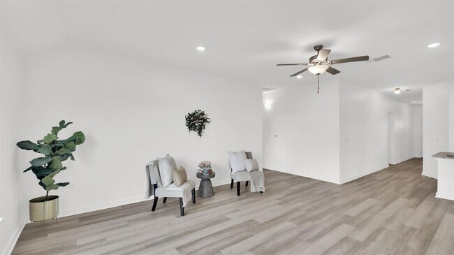 Building Photo - 15500 Pewter Luster Cv