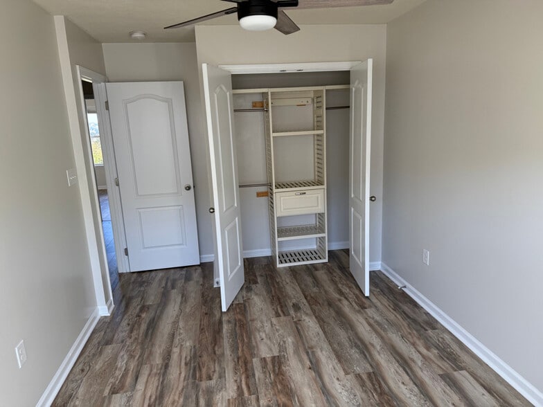 Building Photo - 204 Treeline Ln