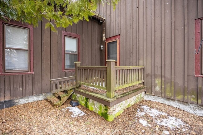 Building Photo - 1874 Blossom Rd