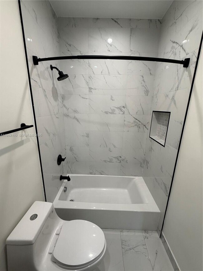 Building Photo - 1786 SW 9th St