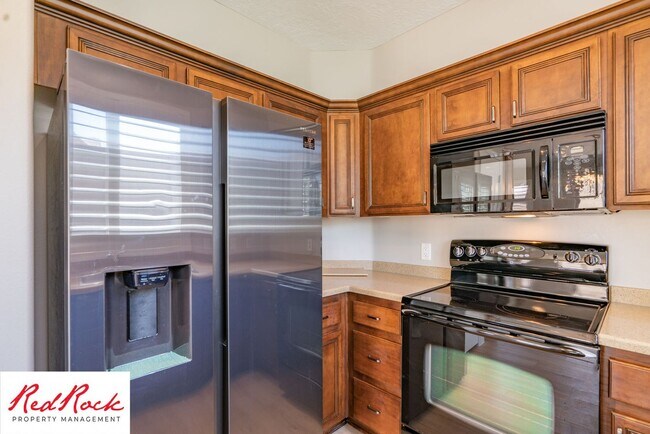 Building Photo - 3 Bedroom Coral Canyon Home on Corner Lot
