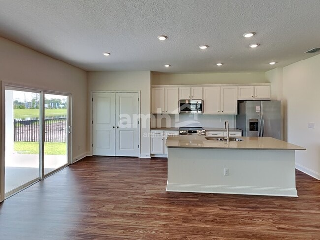 Building Photo - 237 Onate Cir