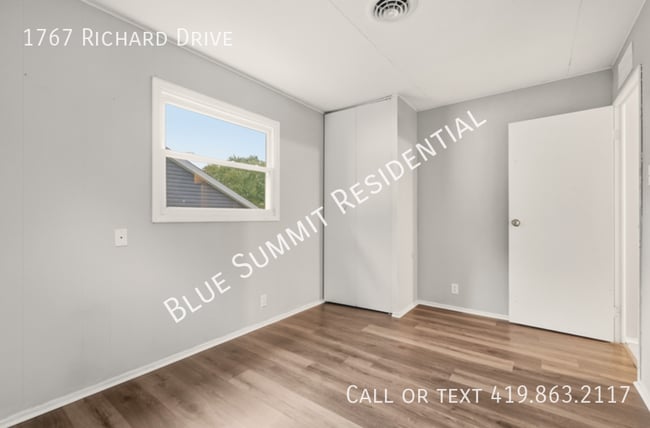 Building Photo - 1767 Richard Dr