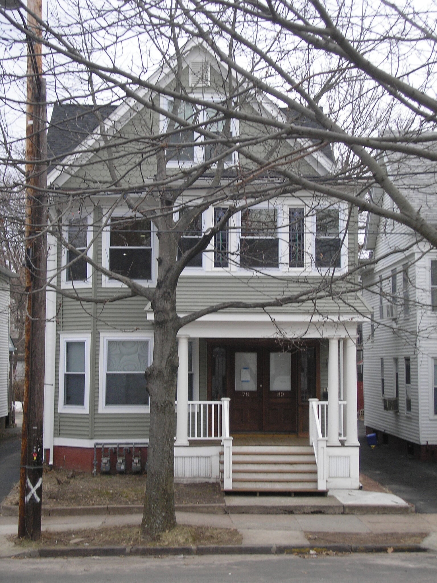 Building Photo - 78 Lawrence St