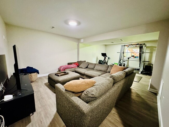 Building Photo - 4 Bedrooms with Finished Basement and Bonu...