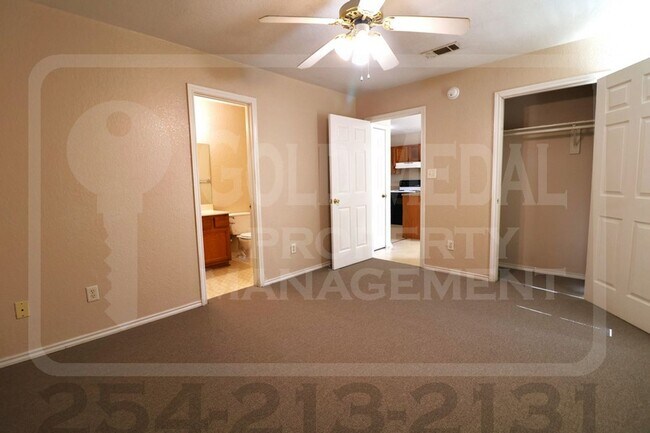 Building Photo - 3412 Cantabrian Dr