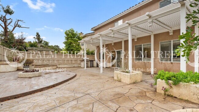 Building Photo - 807 Via Bahia