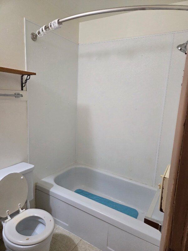 Building Photo - 309 5th Ave SE