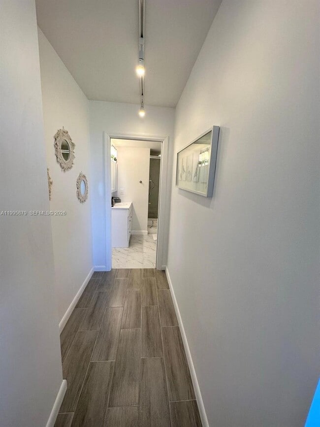 Building Photo - 155 Ocean Ln Dr