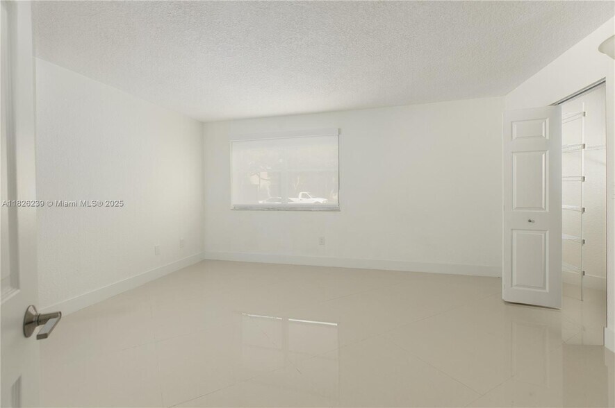 Building Photo - 10241 NW 9th Street Cir