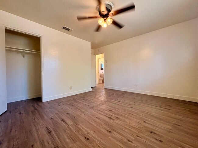 Building Photo - Great Single Story For Rent in Rio Linda CA! 3 Bedroom 1 Bathroom with large backyard