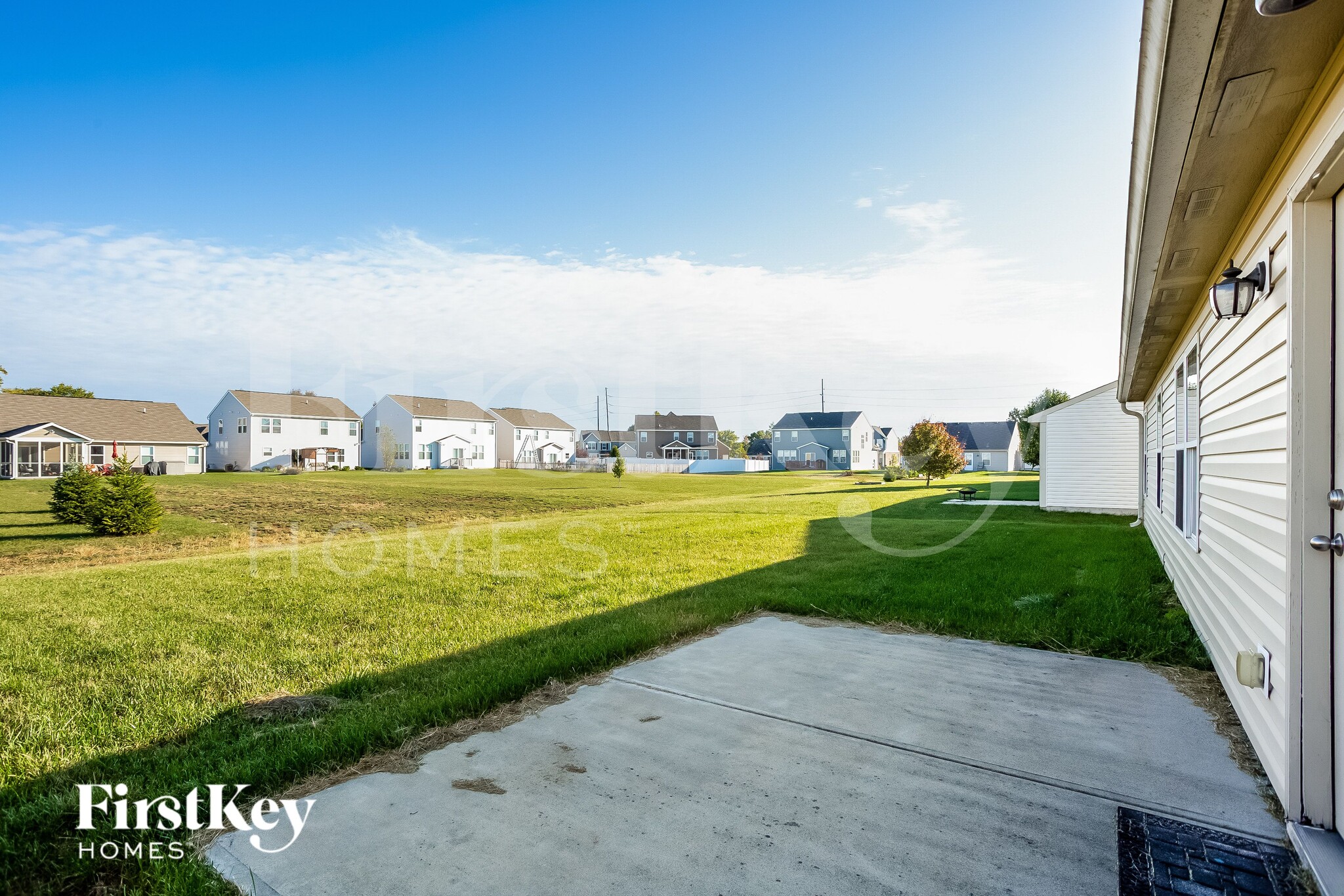 Building Photo - 10622 Deercrest Ln