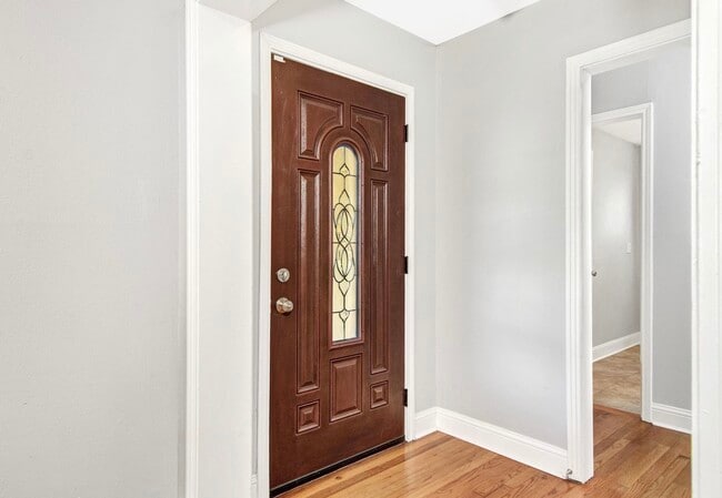 Building Photo - 2327 Dorrington St