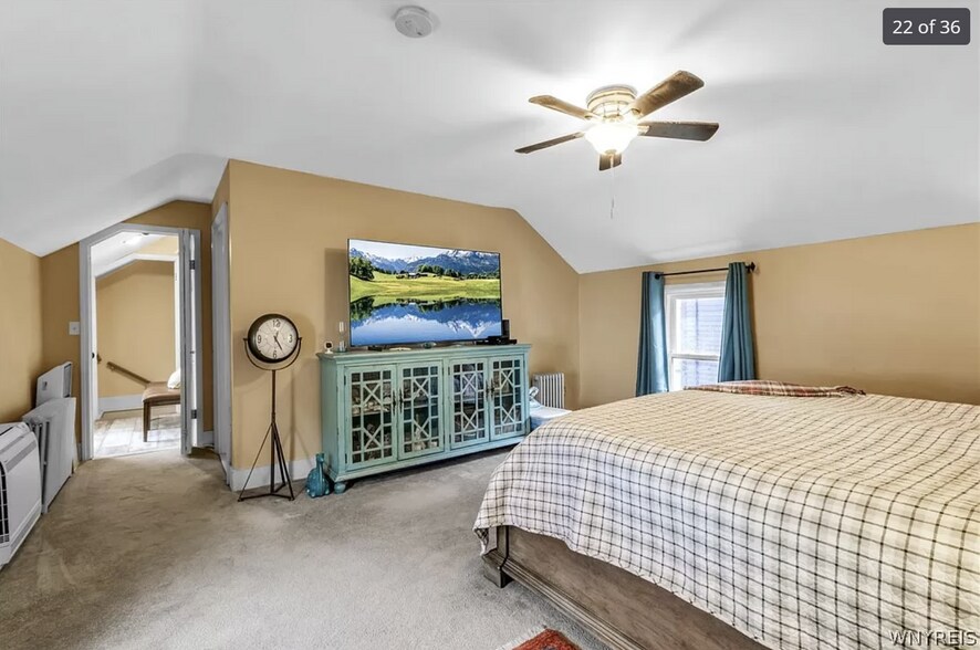 Master Bedroom - 61 Park St