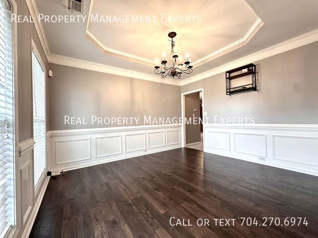 Building Photo - 1514 Napa St NW