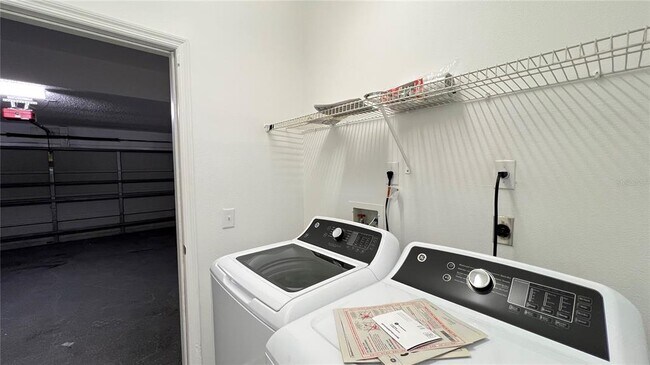 Building Photo - 123 Jaybee Ave