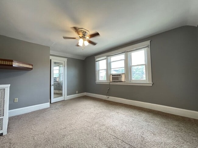 Building Photo - Highly desired Ft Thomas Community has a home for rent