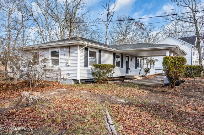 Building Photo - 170 Station Rd