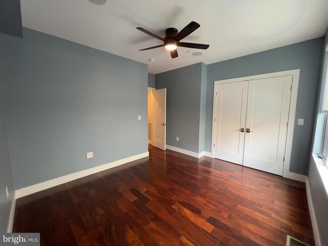 Building Photo - 423 Wallace St